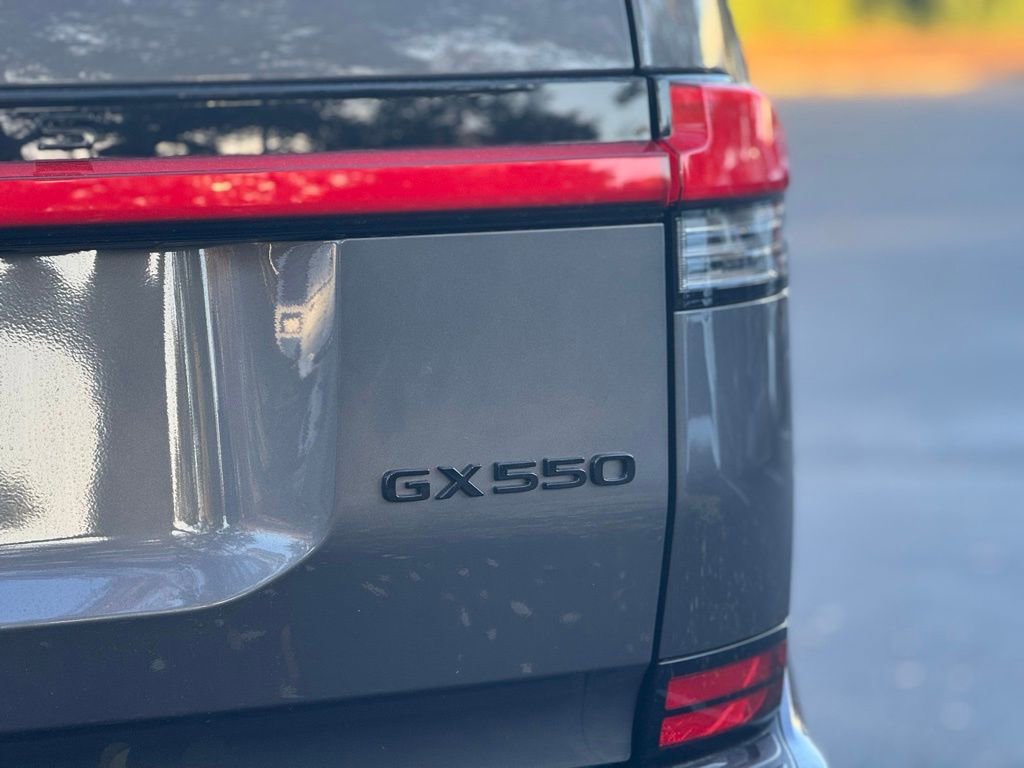Used 2025 Lexus GX 550 image 15