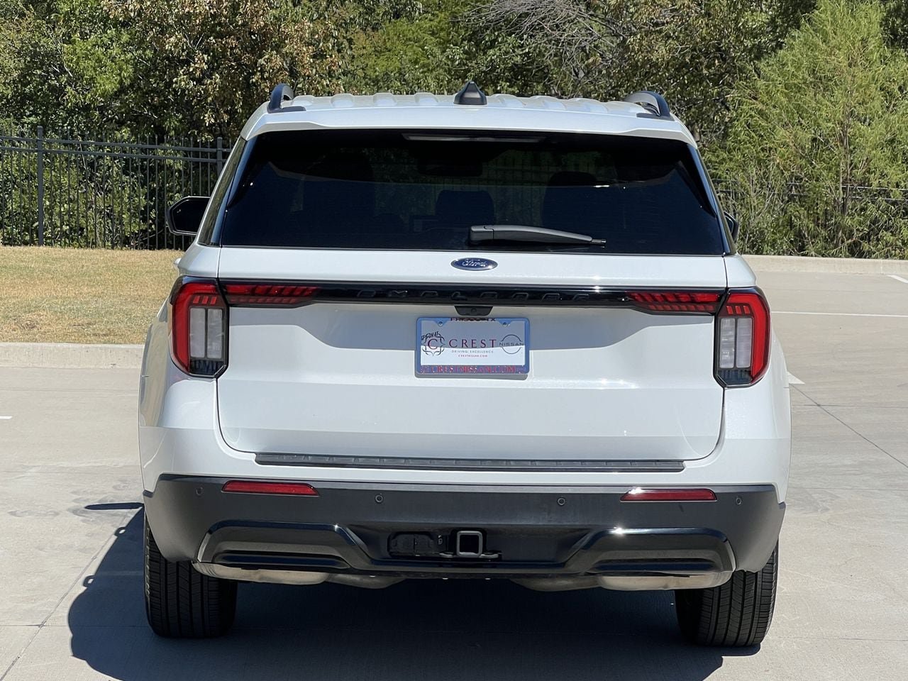 Used 2025 Ford Explorer ST-Line w/ Premium Package RWD image 5