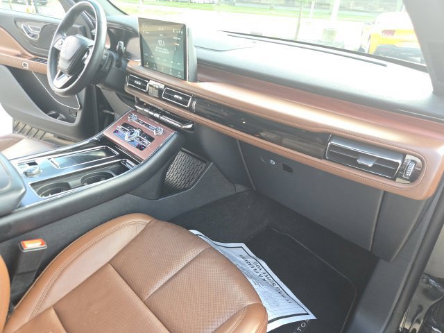 Certified 2021 Lincoln Aviator Reserve w/ Equipment Group 201A AWD/4WD image 24