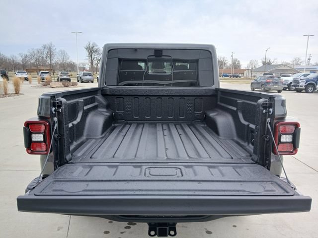 New 2026 Jeep Gladiator Rubicon w/ Steel Power Dome Hood Package AWD/4WD image 18