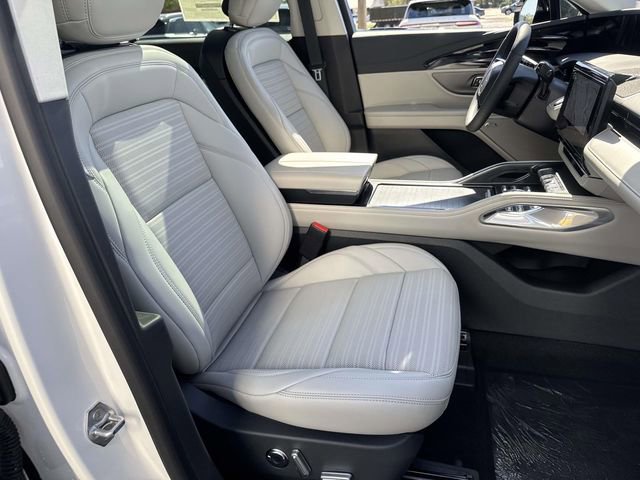 New 2026 Lincoln Nautilus Reserve w/ Jet Appearance Package image 9