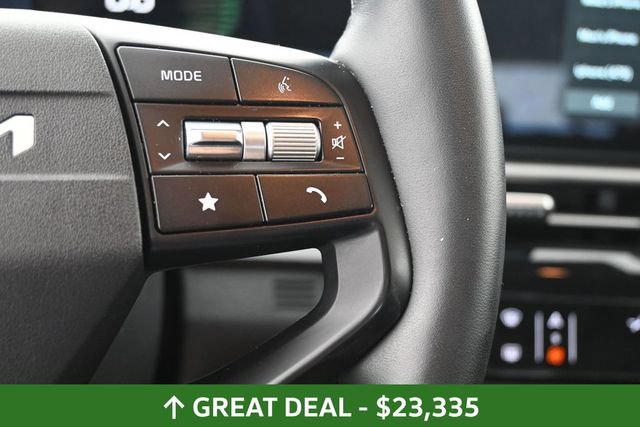 Used 2026 Kia Sportage LX FWD image 32