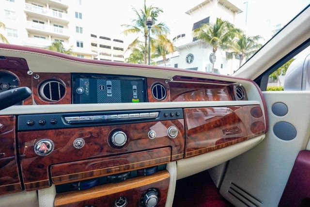 Used 2013 Rolls-Royce Phantom Sedan image 60