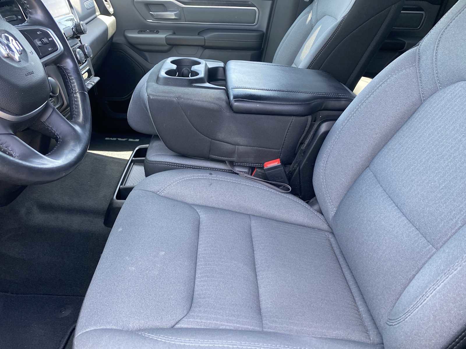 Used 2021 RAM 1500 Big Horn image 25