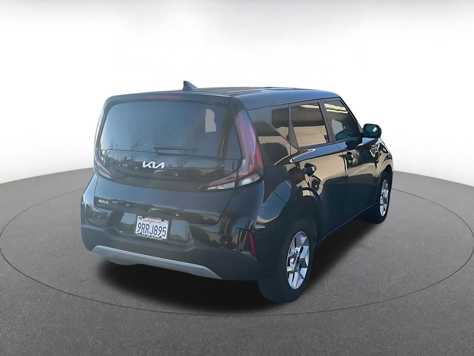 Used 2025 Kia Soul LX w/ LX Technology Package image 14