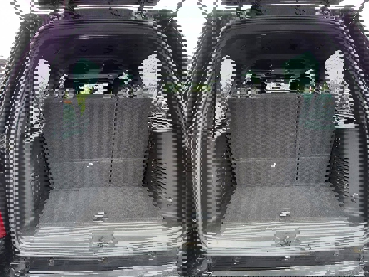 Used 2014 Ford Expedition Limited w/ Equipment Group 301A AWD/4WD image 18