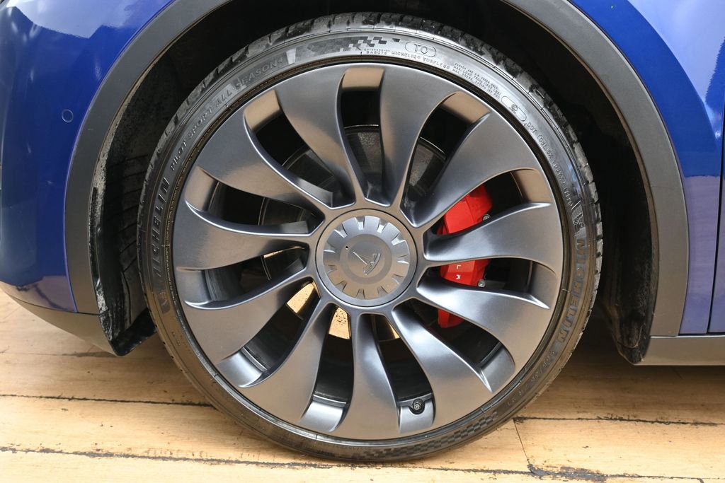Used 2020 Tesla Model Y Performance image 11