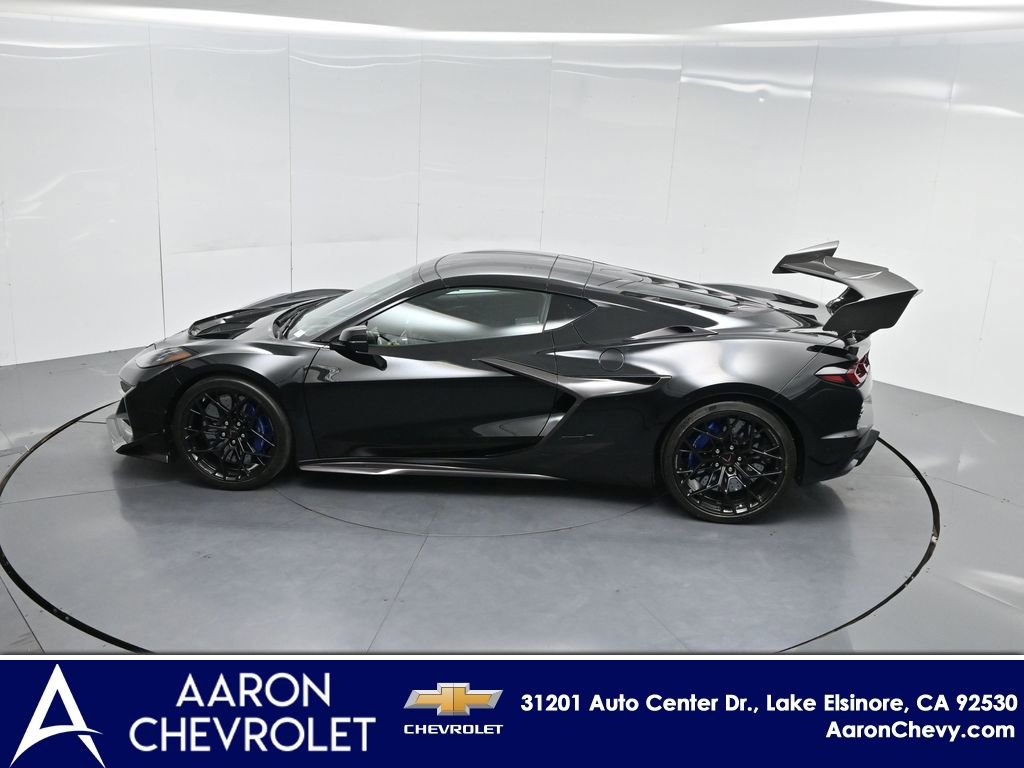 New 2026 Chevrolet Corvette ZR1 w/ ZR1 Carbon Fiber Aero Package image 48