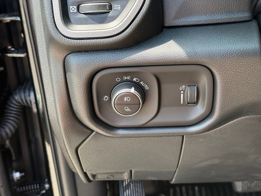 New 2026 RAM 3500 Tradesman AWD/4WD image 18