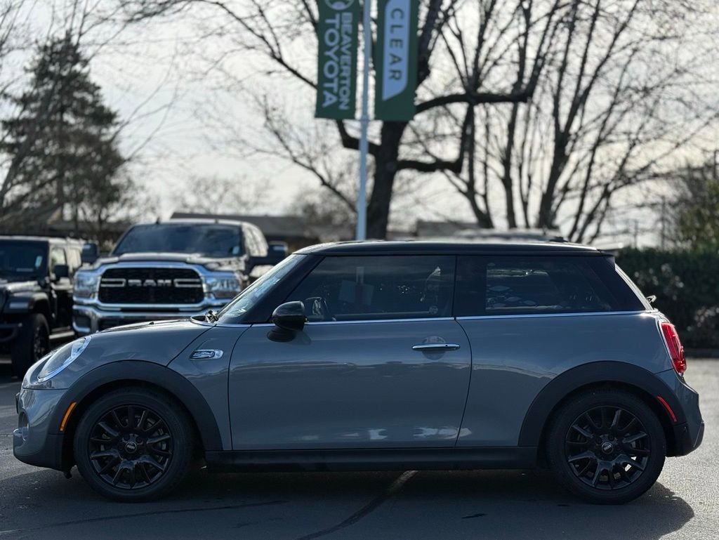 Used 2015 MINI Cooper S image 2