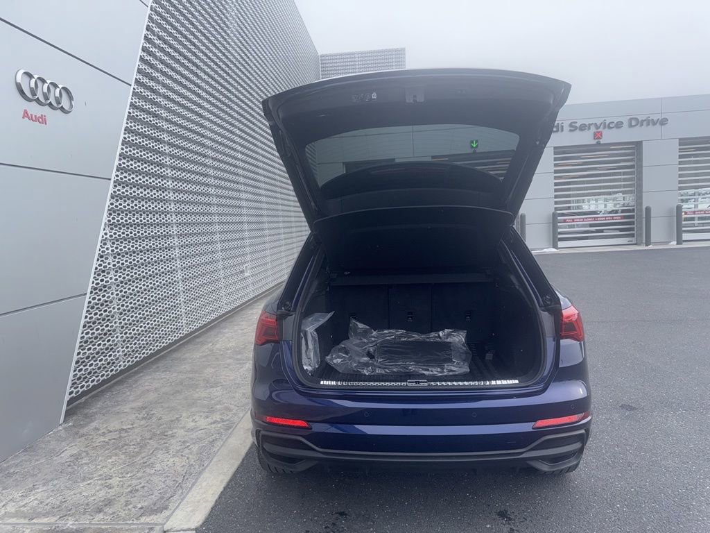 Used 2025 Audi Q3 2.0T Premium Plus w/ Premium Plus Package image 16