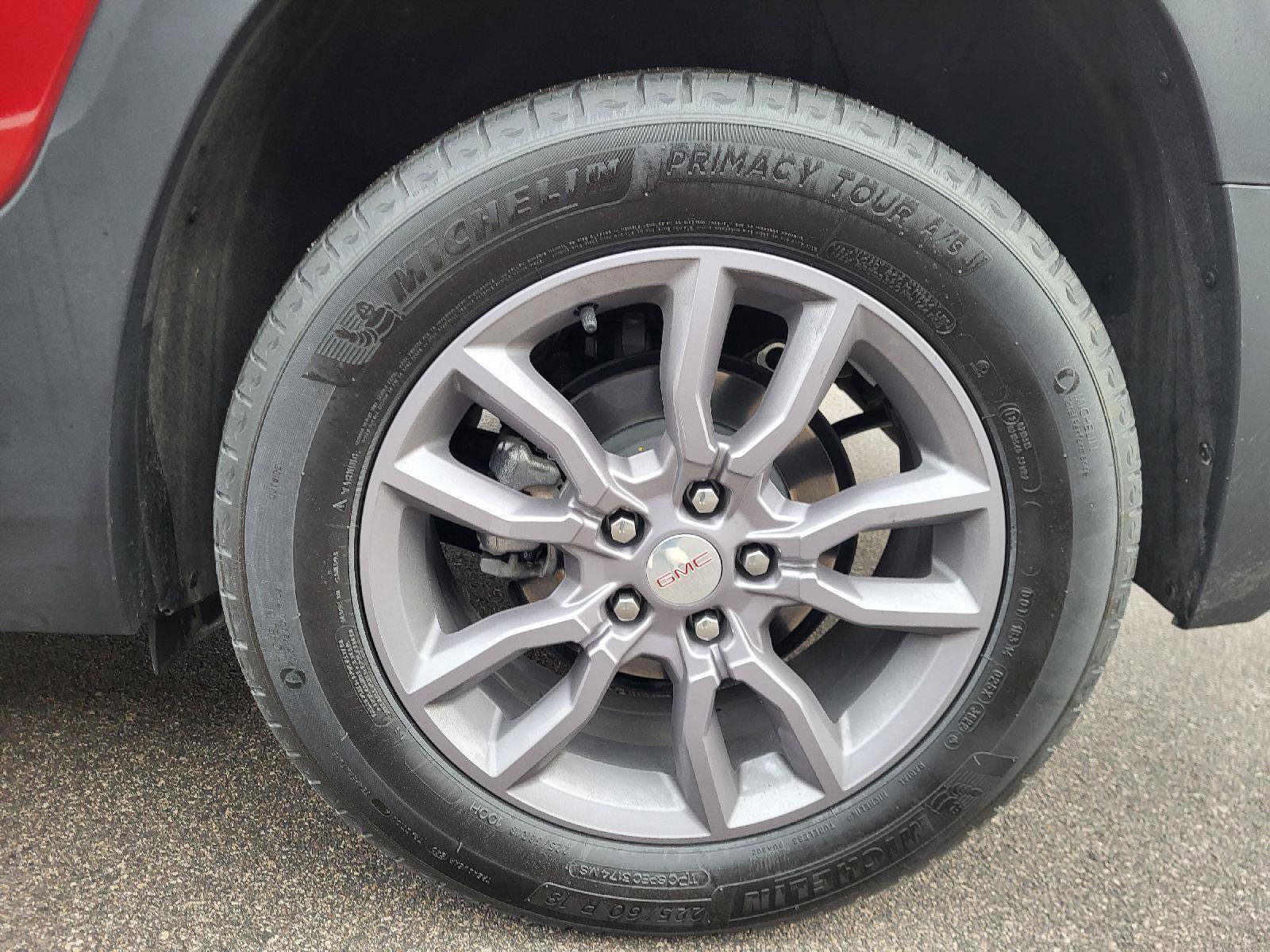 Used 2023 GMC Terrain SLT image 16