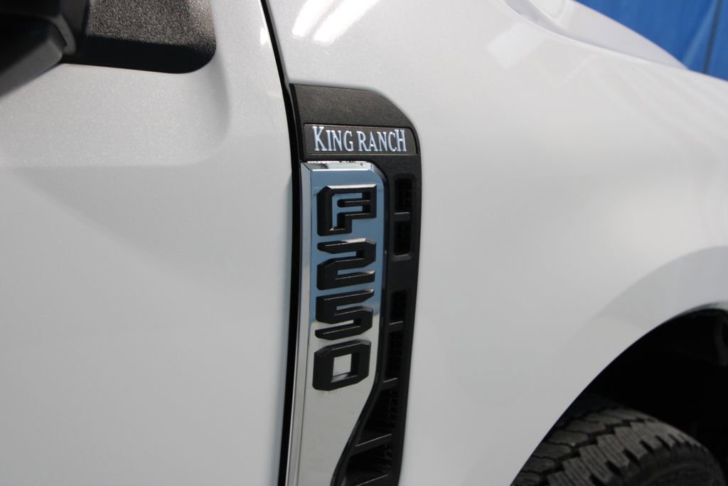 Used 2025 Ford F250 King Ranch w/ Chrome Package image 46