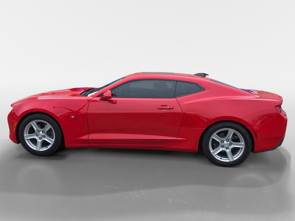 Used 2017 Chevrolet Camaro LT image 7