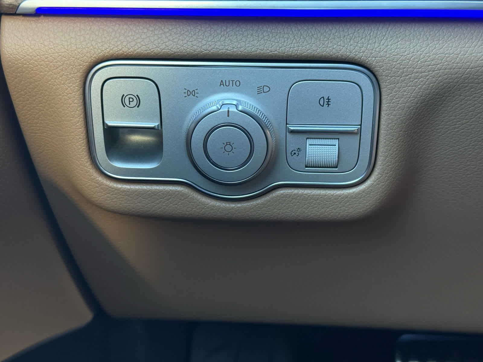 New 2026 Mercedes-Benz GLS 580 4MATIC image 31