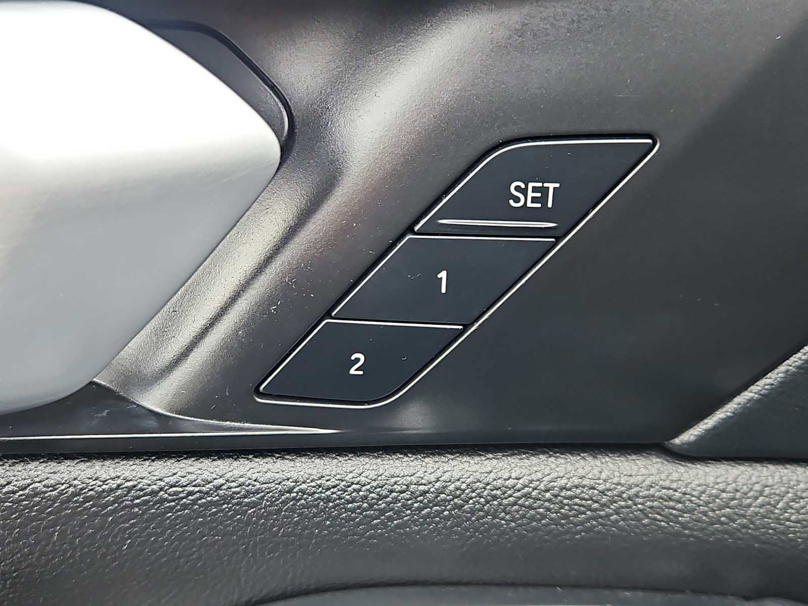 Used 2019 BMW X5 xDrive40i w/ Convenience Package image 20