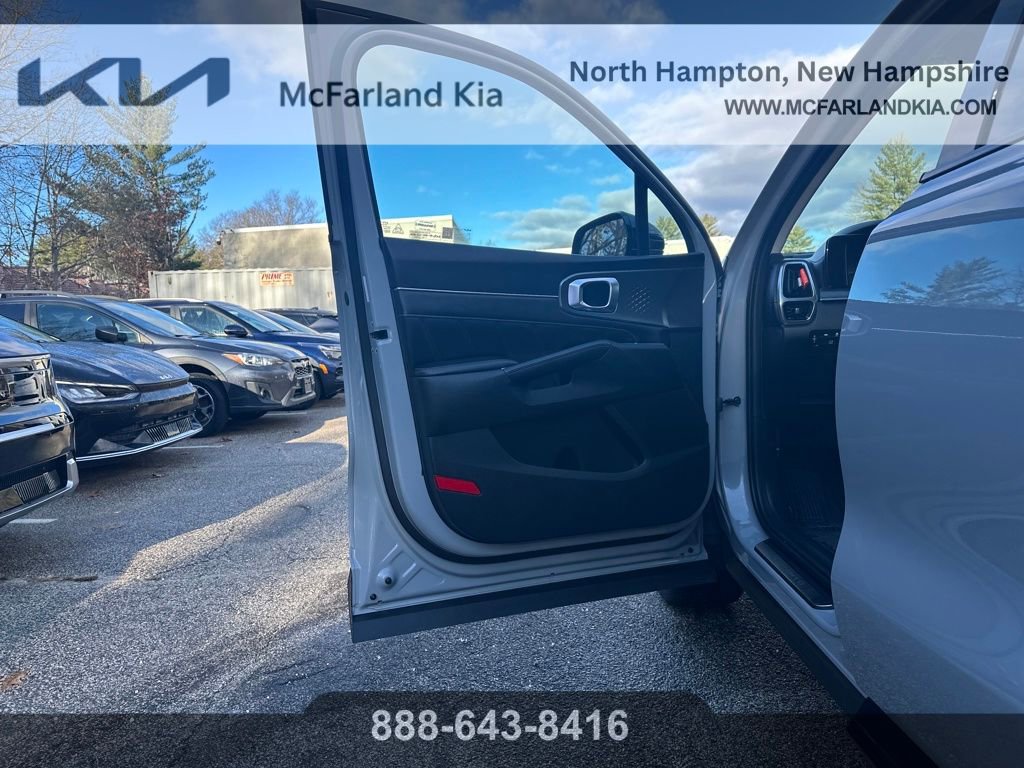 Used 2022 Kia Sorento SX image 12