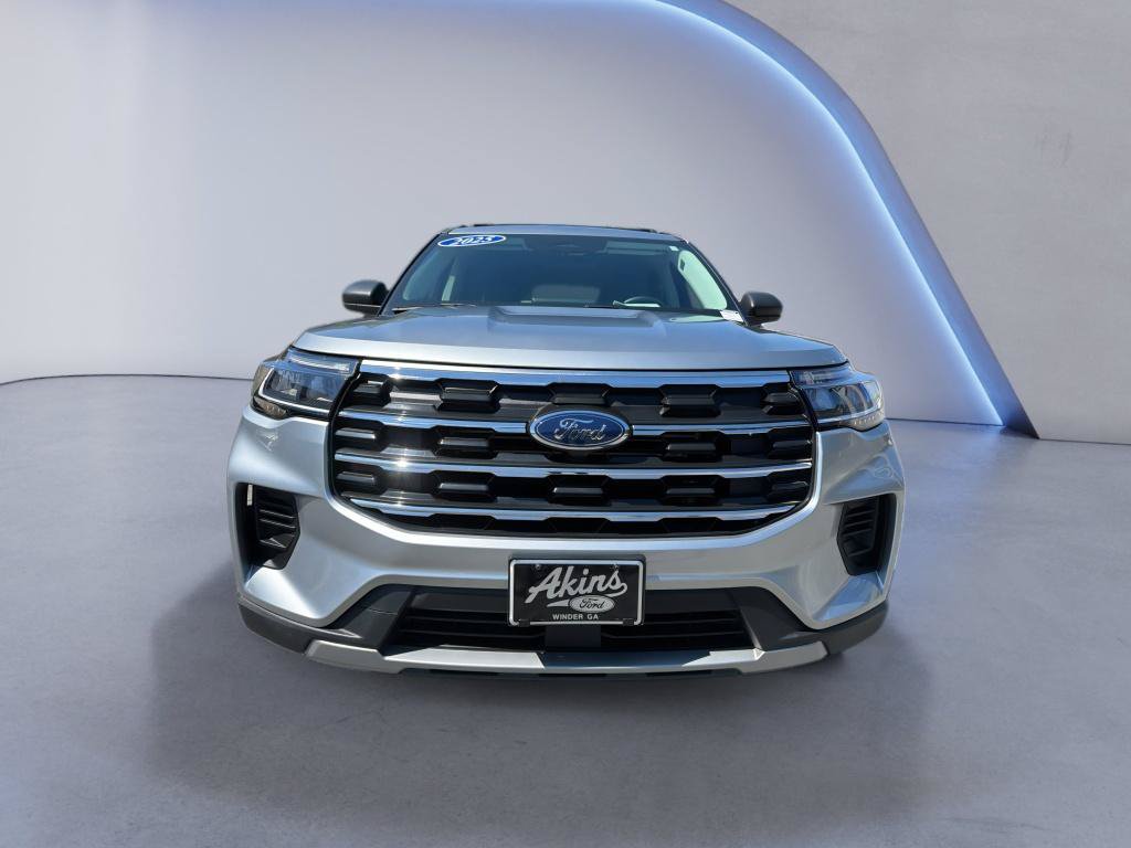 Used 2025 Ford Explorer Active RWD image 8