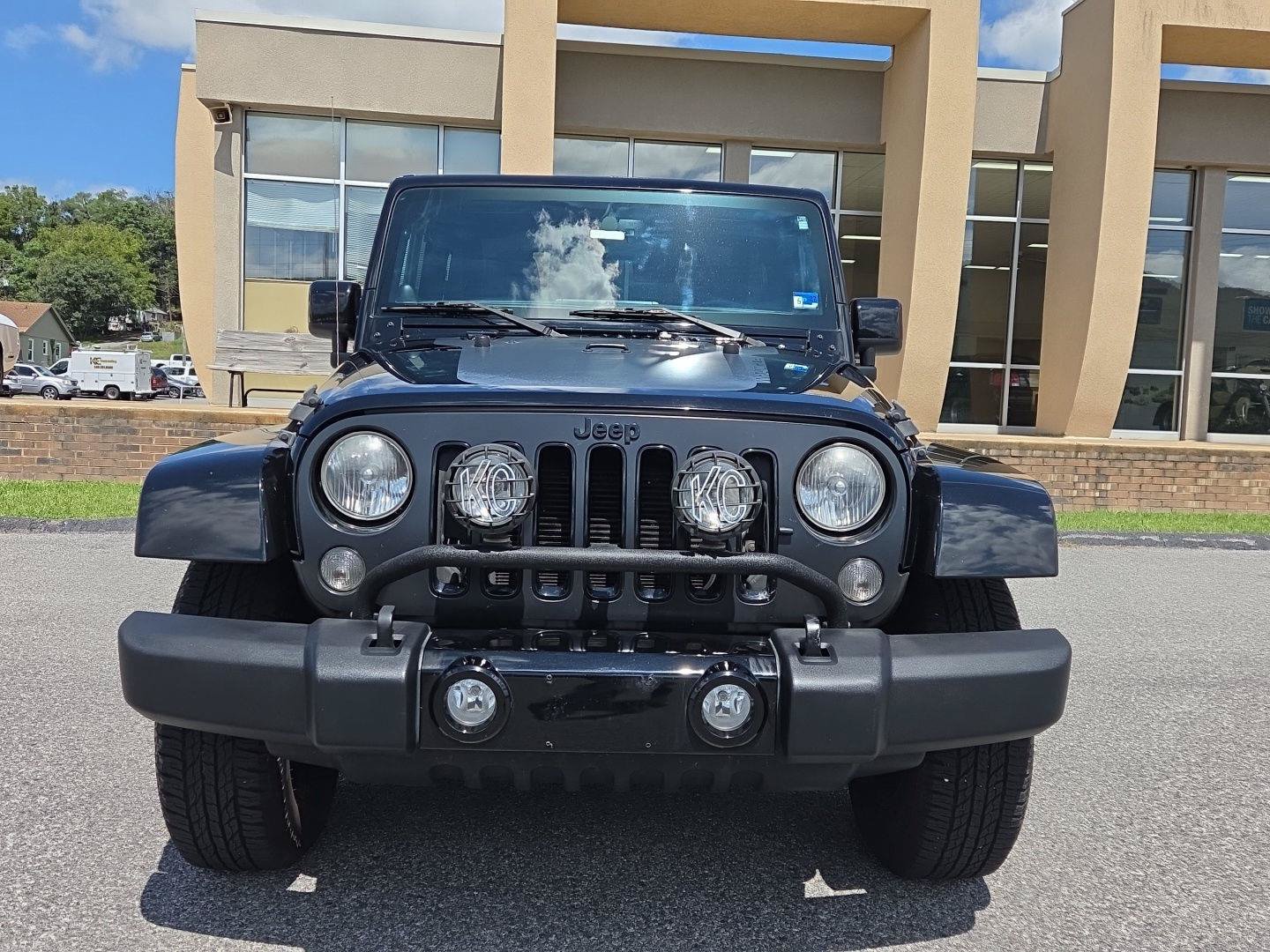 Used 2014 Jeep Wrangler Sahara AWD/4WD image 8