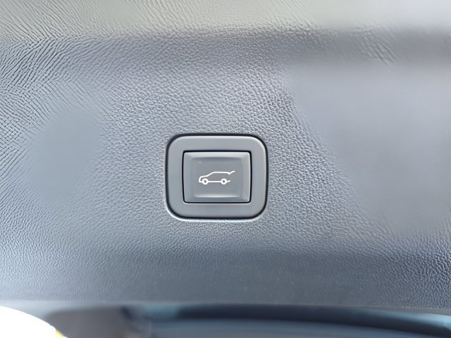 Used 2024 Cadillac Escalade Premium Luxury w/ LPO, Floor Liner Package AWD/4WD image 30