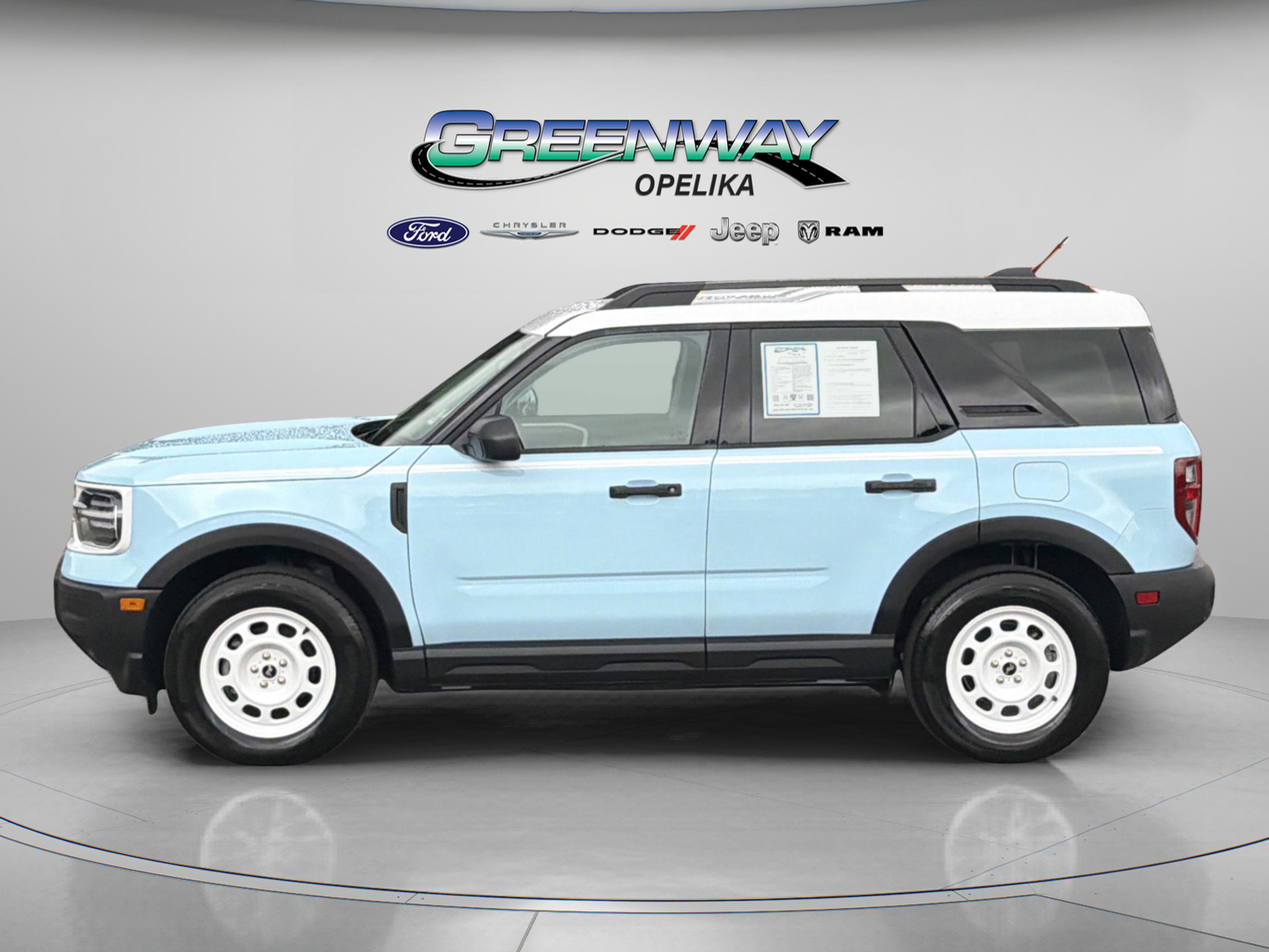 Used 2025 Ford Bronco Sport Heritage w/ Convenience Package image 4