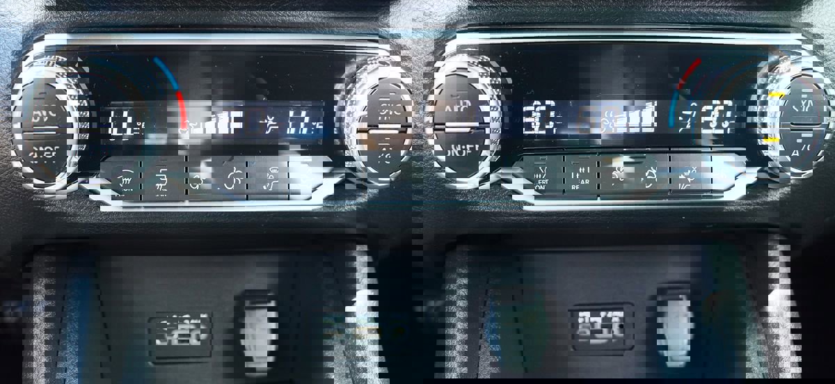 Used 2021 Nissan Sentra SV image 45