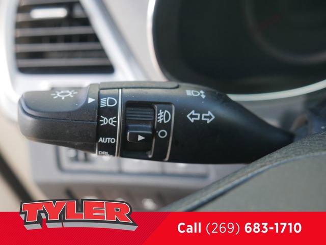 Used 2015 Hyundai Santa Fe Sport w/ Option Group 04 AWD/4WD image 25