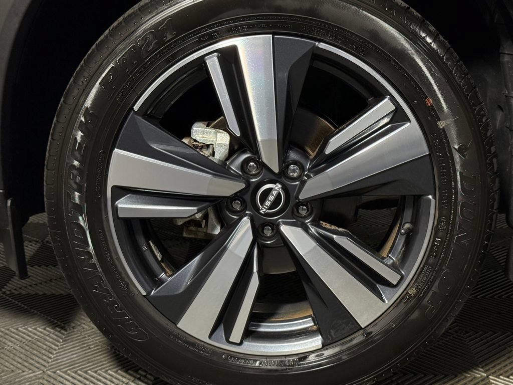 Used 2023 Nissan Rogue SL AWD/4WD image 38