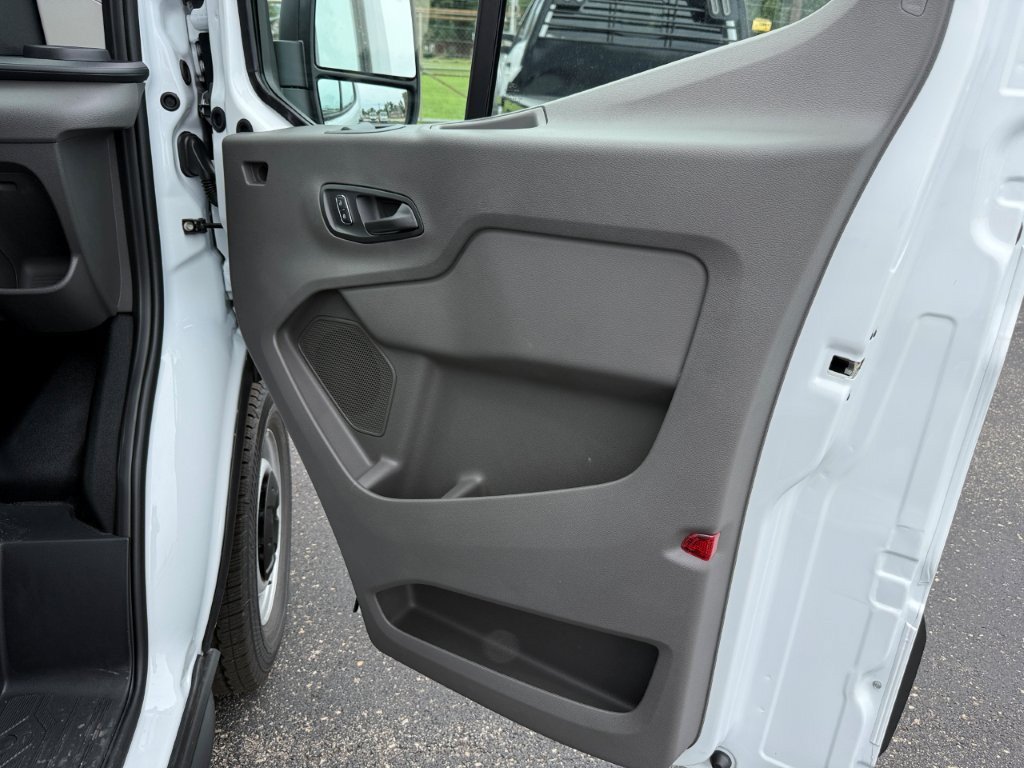 New 2026 Ford Transit 150 Low Roof RWD image 15