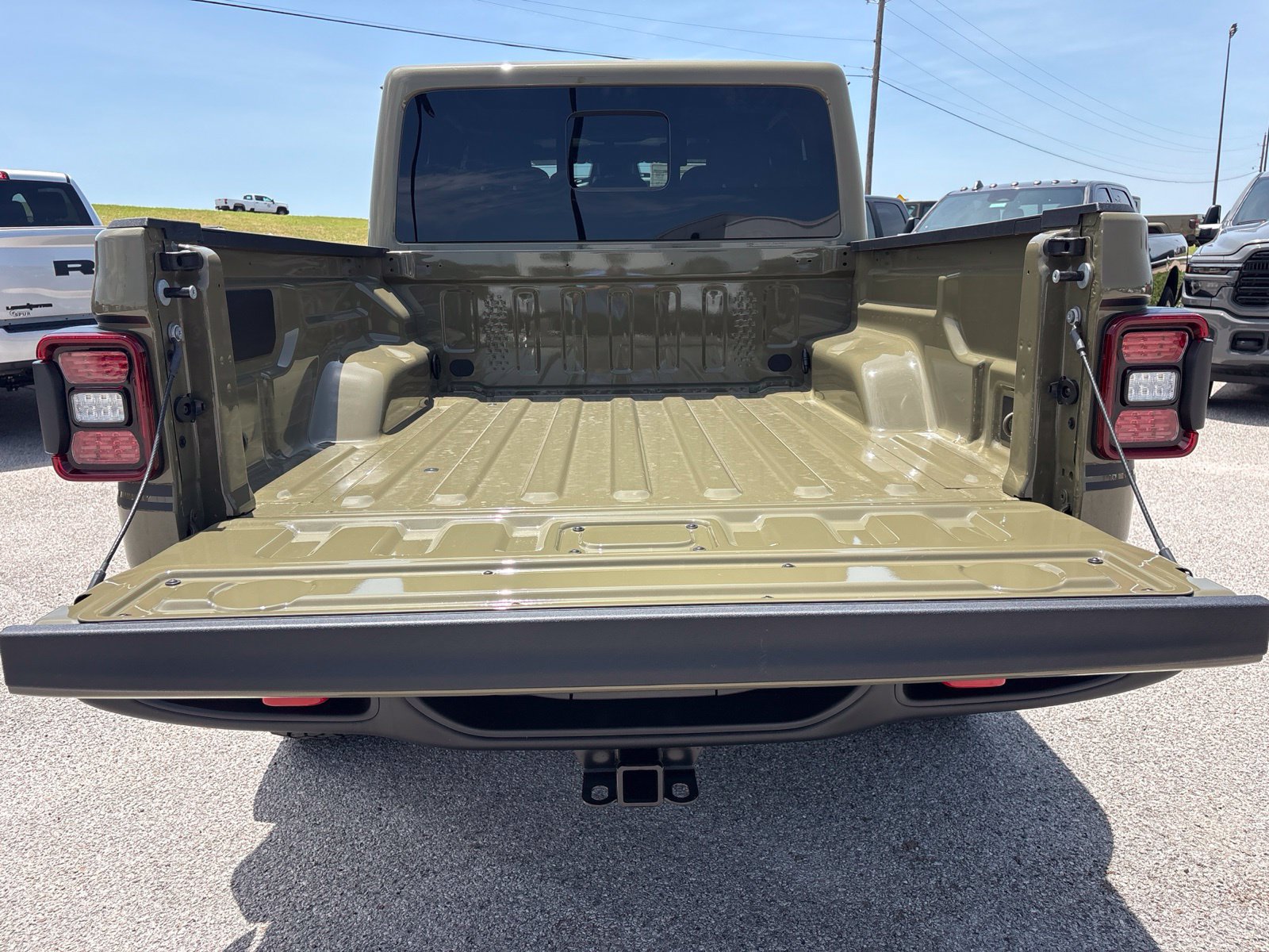 New 2026 Jeep Gladiator Rubicon AWD/4WD image 30