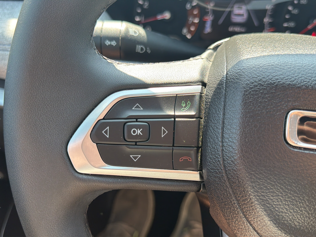 Used 2024 Jeep Compass Latitude AWD/4WD image 19
