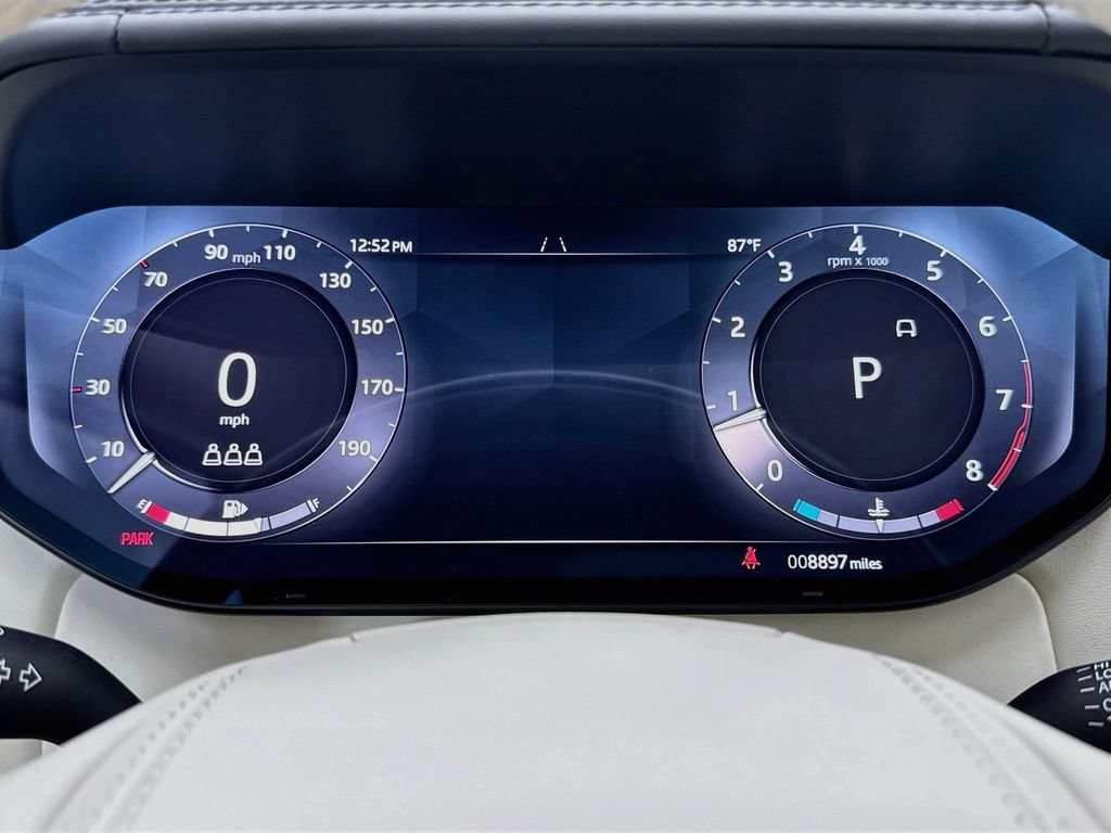 Used 2024 Land Rover Range Rover SV AWD/4WD image 33