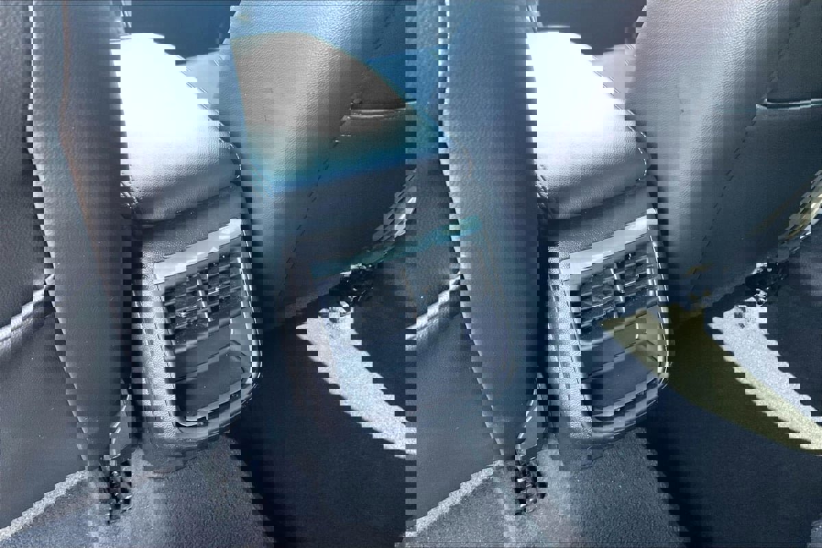 Used 2019 Chevrolet Impala LT image 32