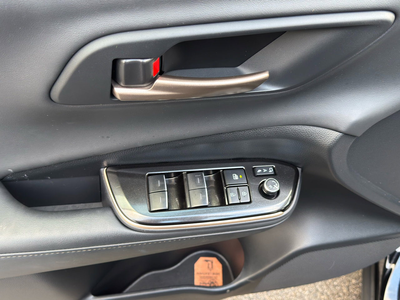 Used 2024 Toyota Crown XLE image 15