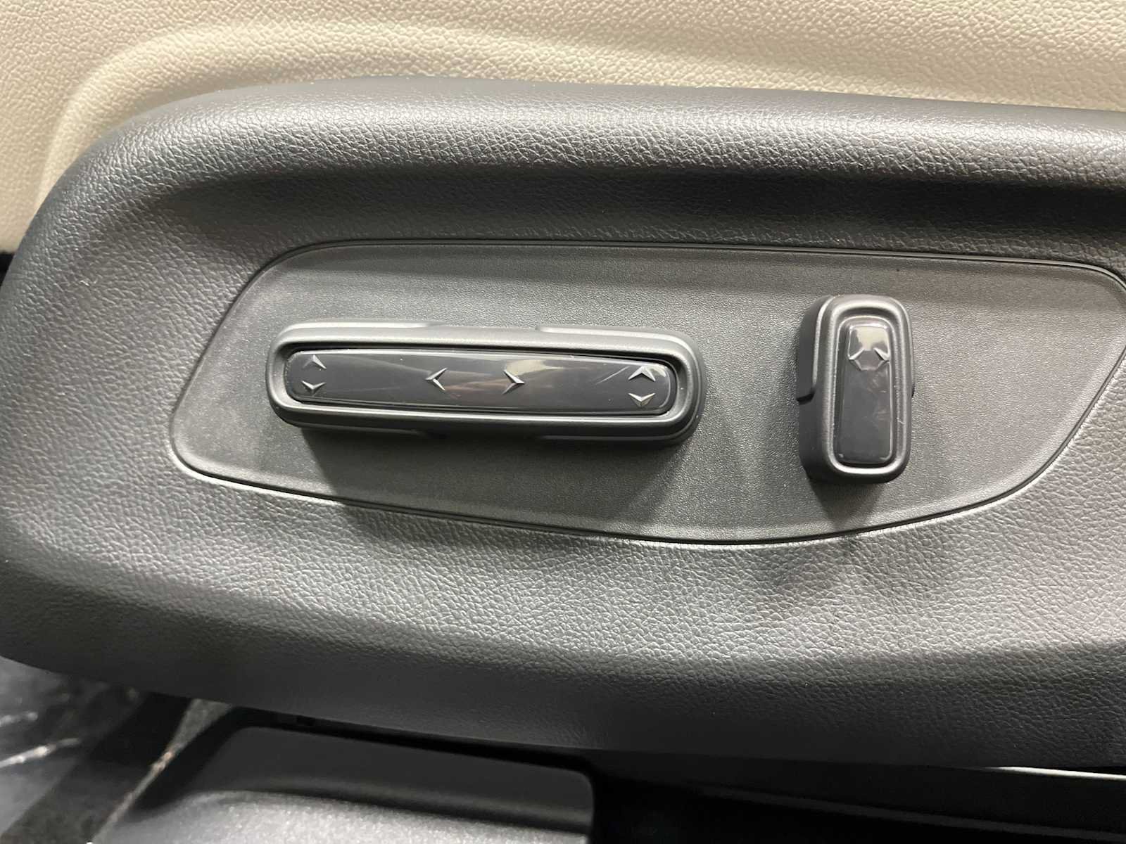 New 2027 Honda HR-V EX-L image 13