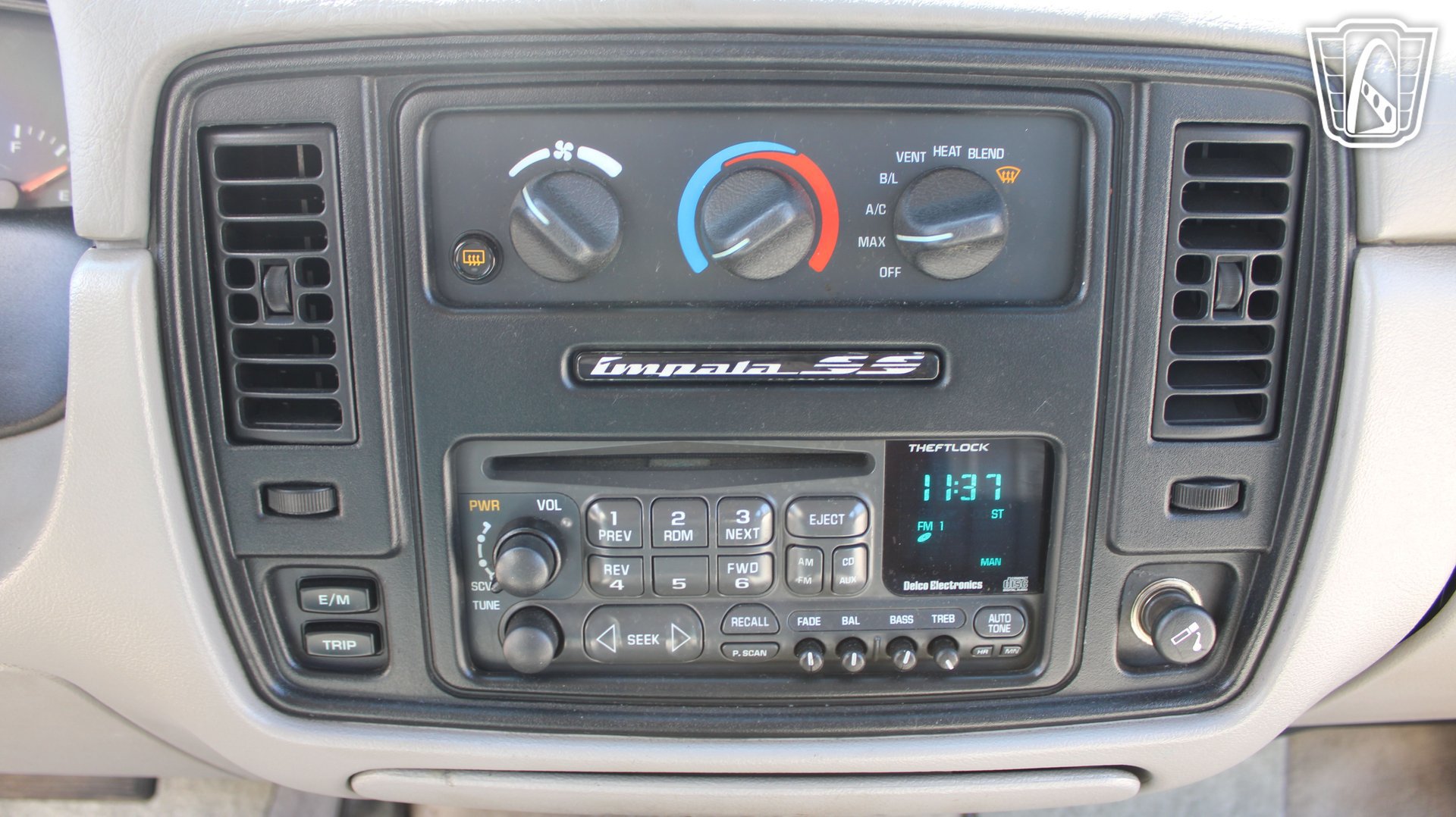 Used 1996 Chevrolet Impala SS RWD image 15