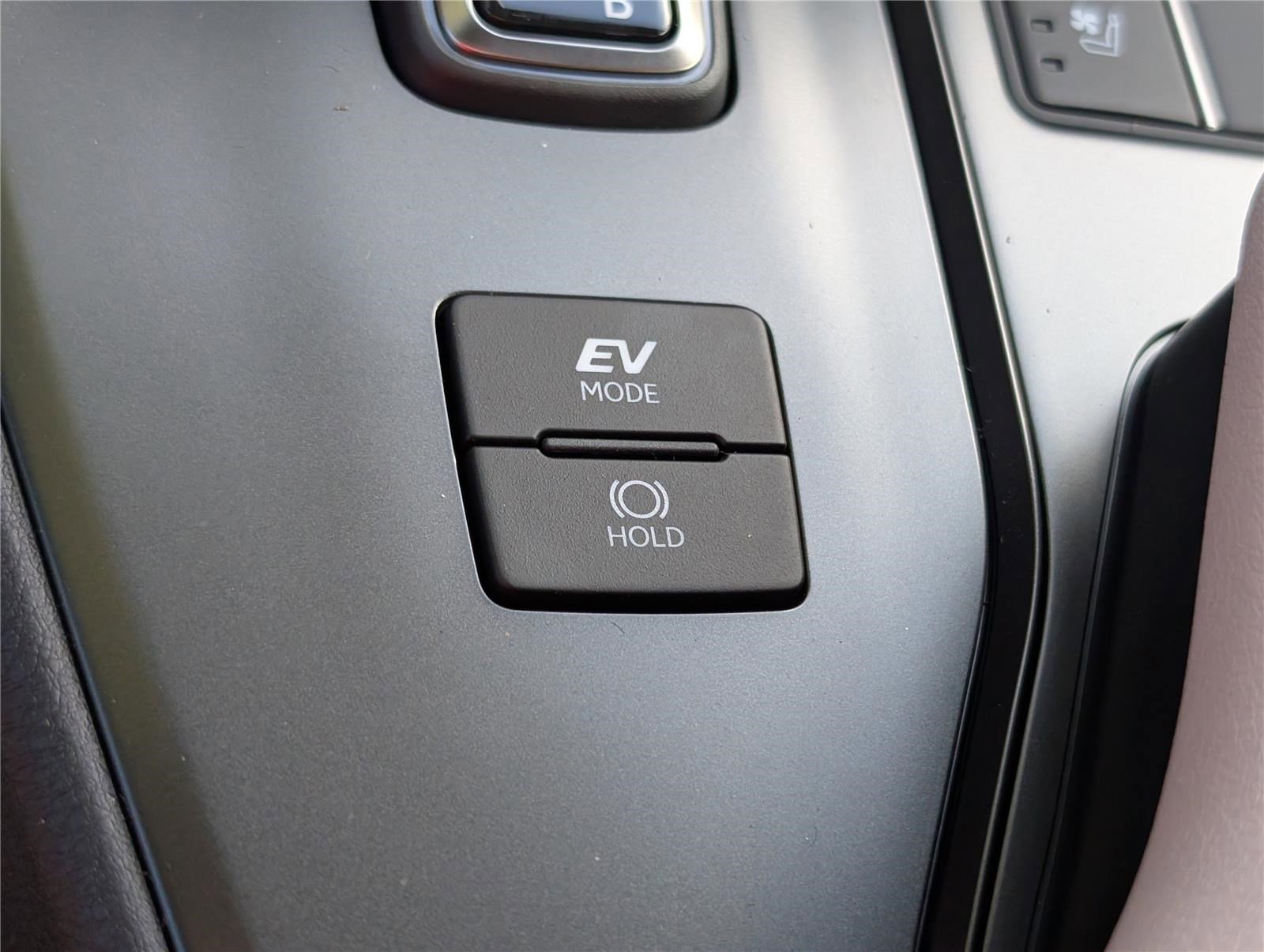 New 2026 Lexus UX 300h AWD image 23