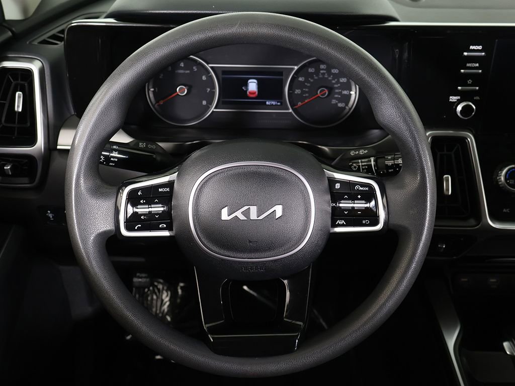 Used 2022 Kia Sorento LX image 35