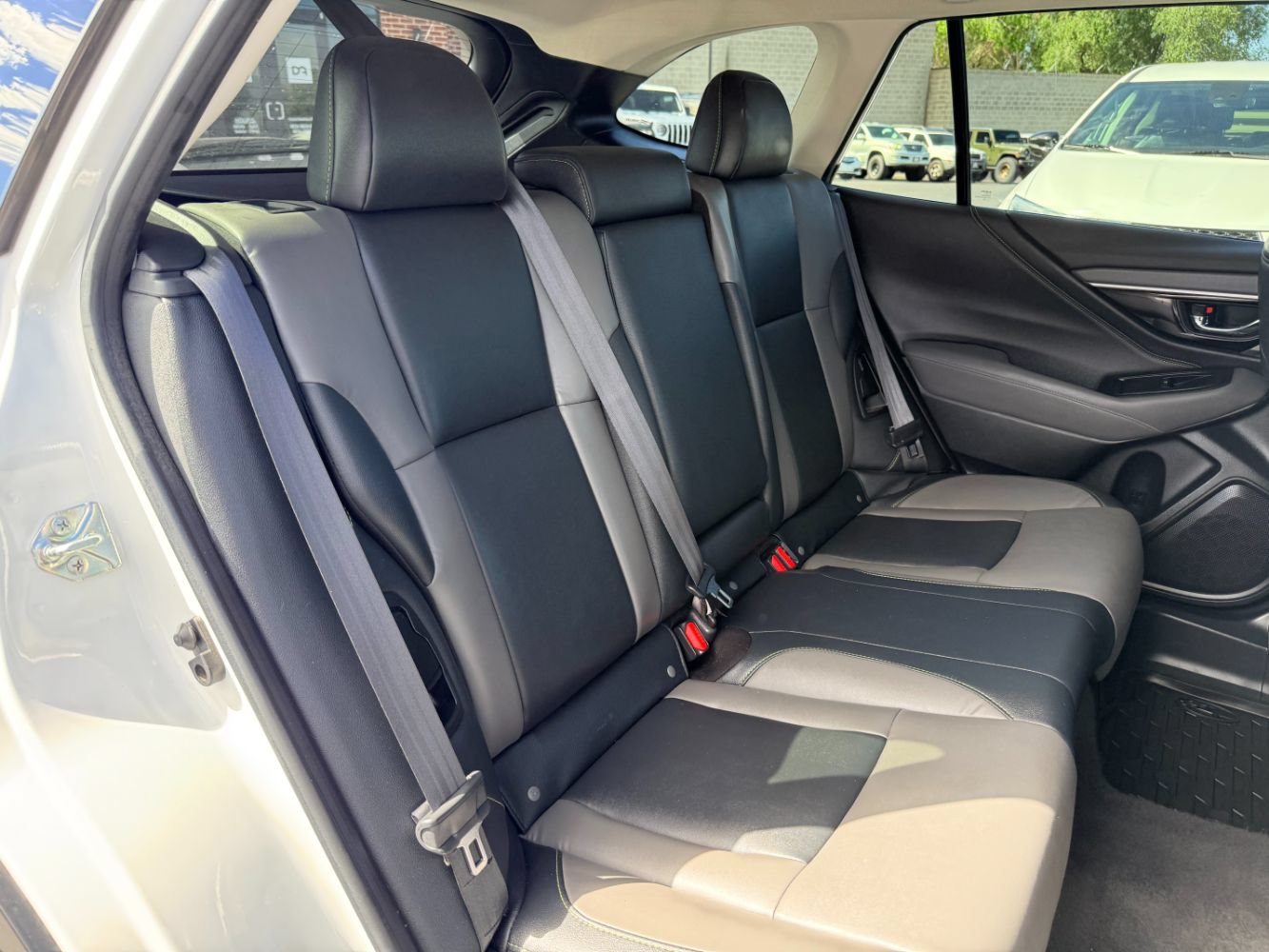 Used 2020 Subaru Outback Onyx Edition XT AWD/4WD image 23