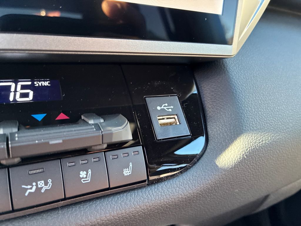 New 2026 Toyota Tundra Limited image 27