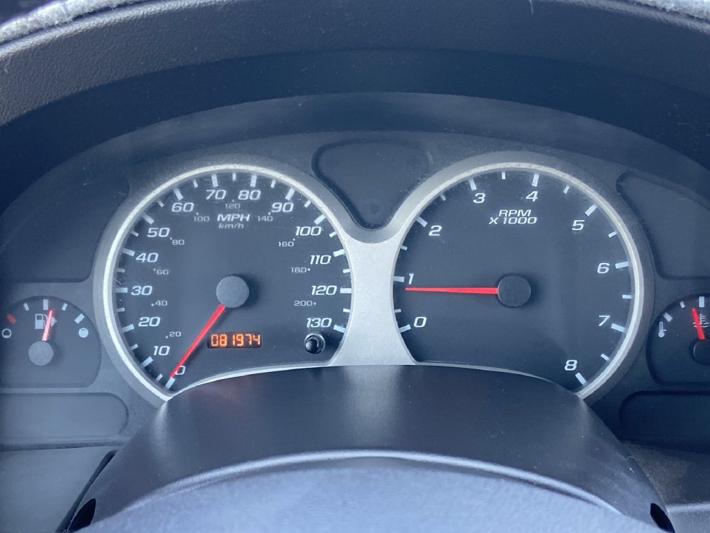 Used 2005 Chevrolet Equinox LT w/ Preferred Equipment Group AWD/4WD image 7