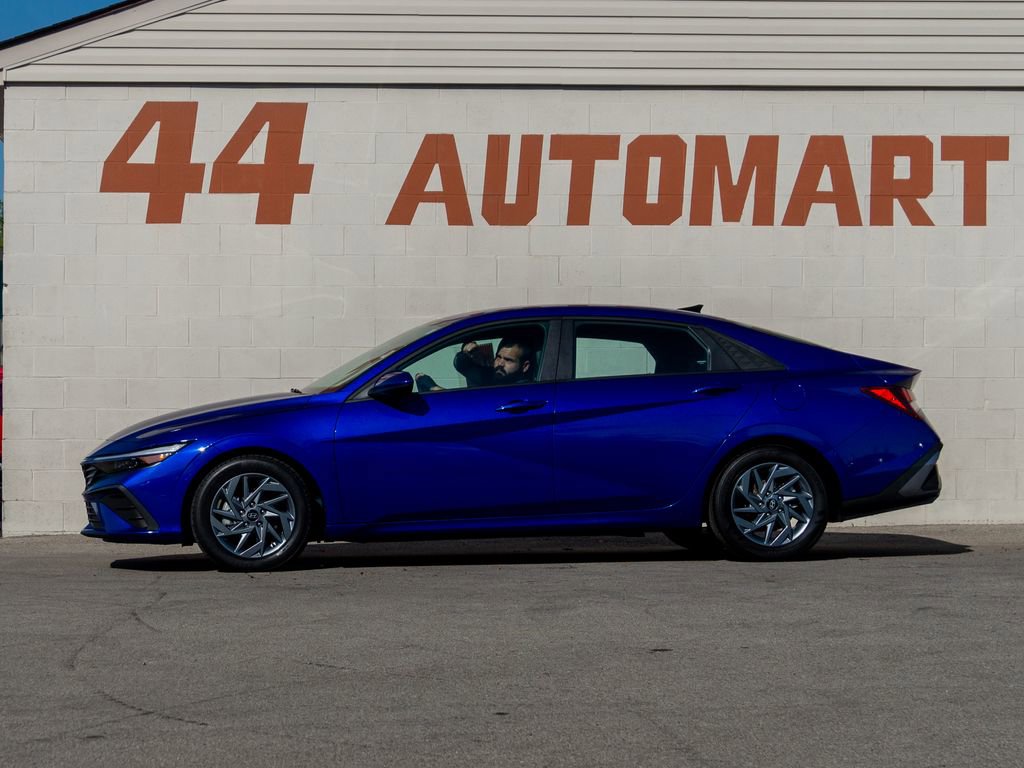 Used 2024 Hyundai Elantra SEL image 8