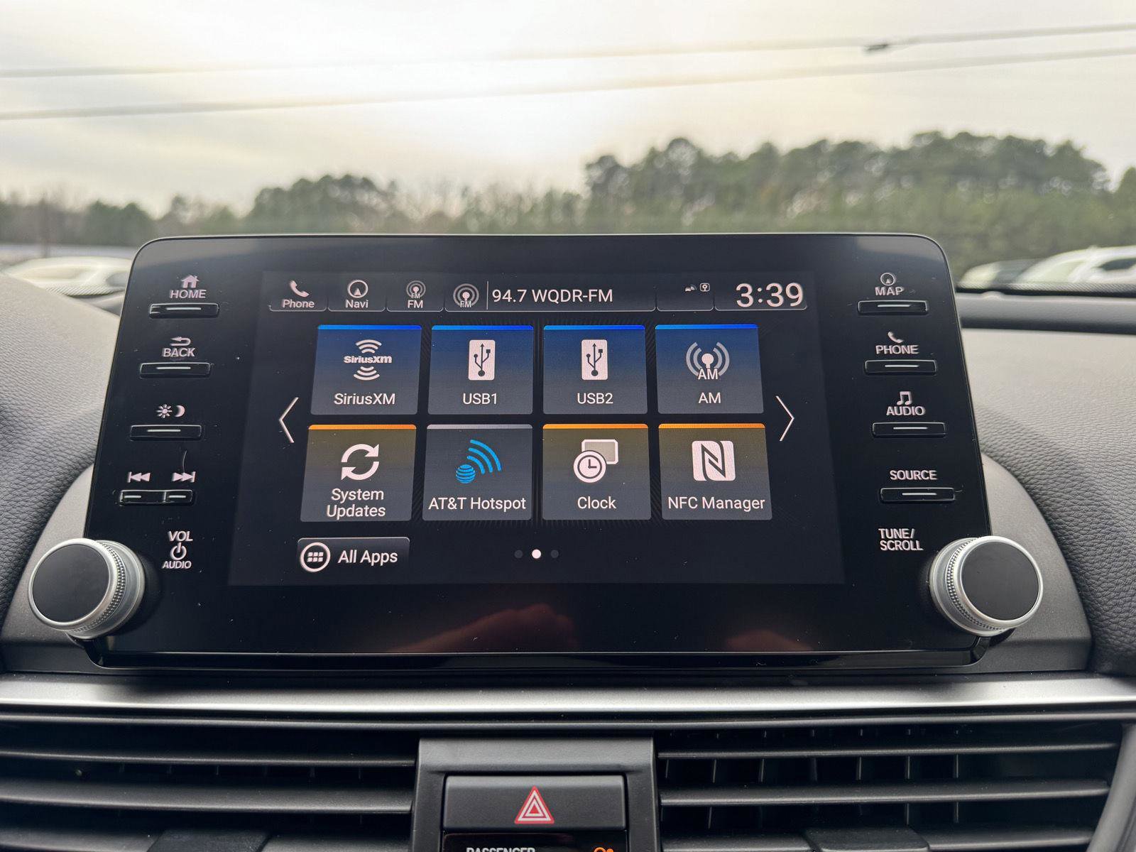 Used 2018 Honda Accord Touring image 24