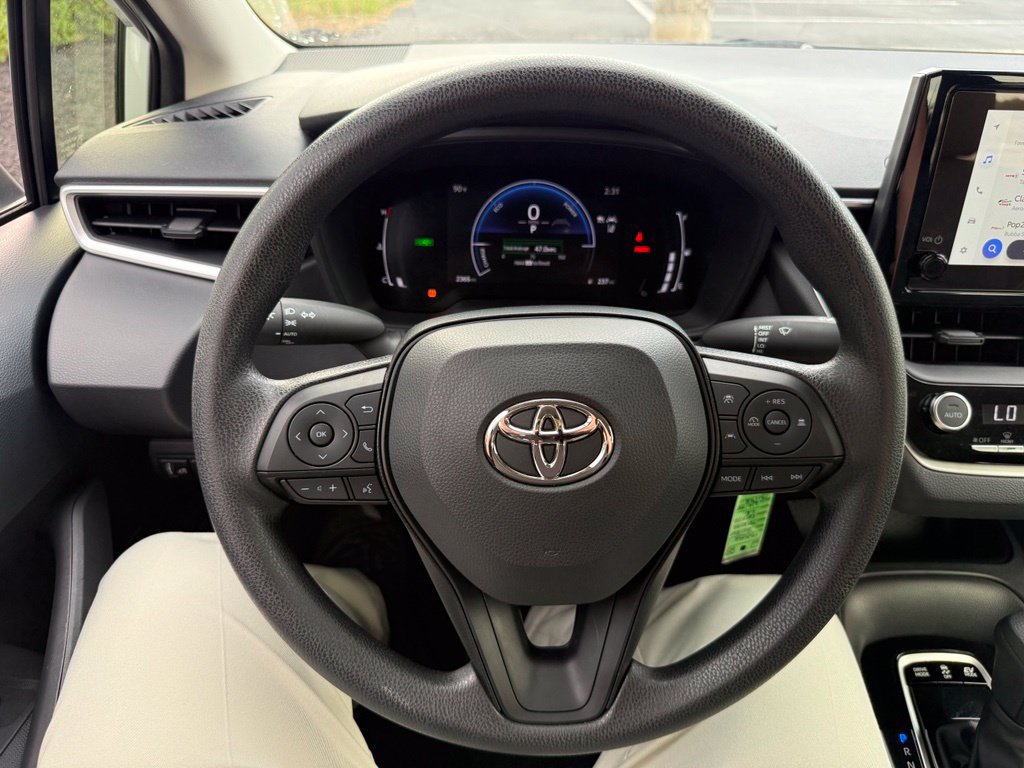 Certified 2026 Toyota Corolla LE FWD image 15