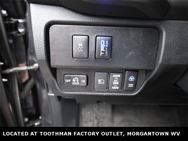 Used 2022 Toyota Tacoma TRD Off-Road image 13