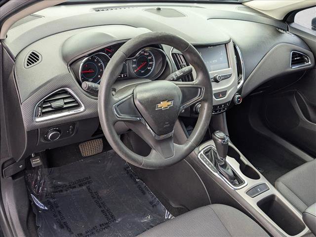 Used 2017 Chevrolet Cruze LS FWD image 10
