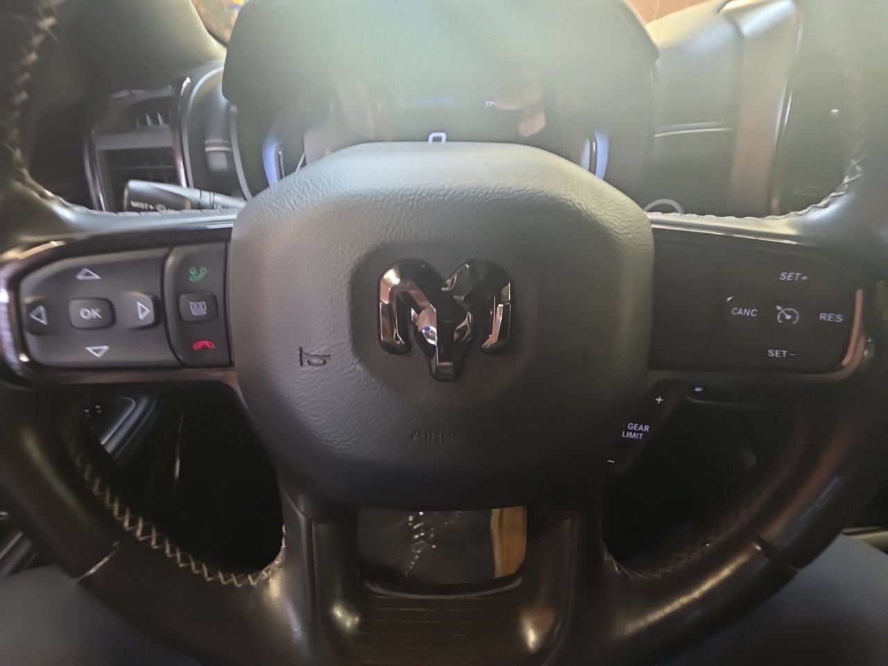 Used 2023 RAM 1500 Limited AWD/4WD image 33