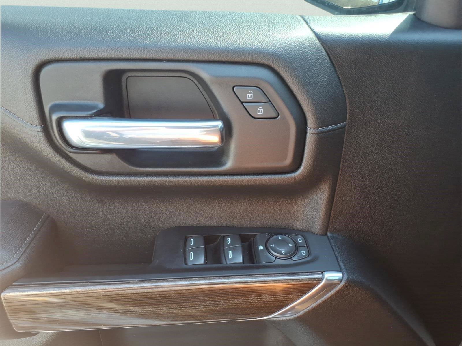 Used 2021 Chevrolet Silverado 1500 LT AWD/4WD image 18