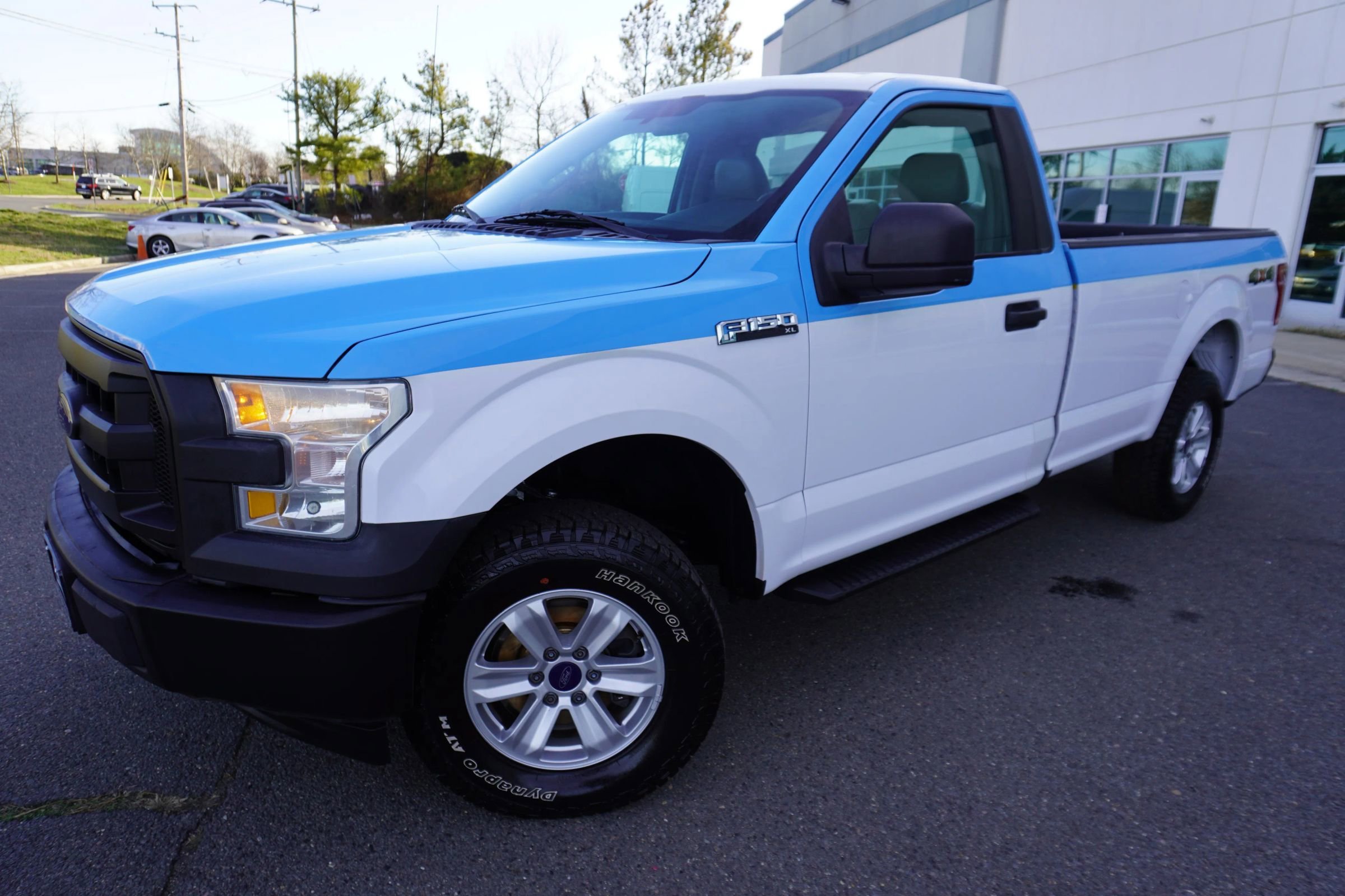 Used 2017 Ford F150 XL w/ Equipment Group 101A Mid image 3
