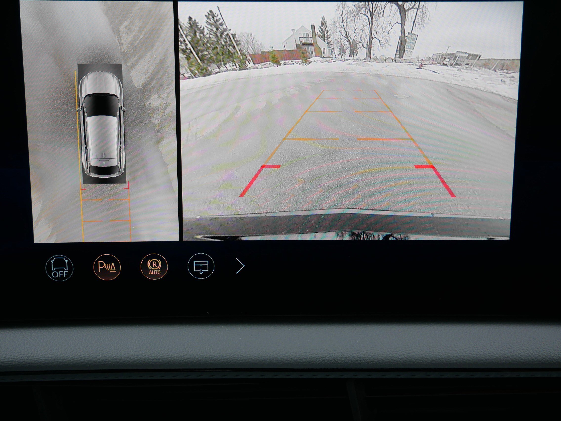 New 2026 Cadillac Optiq Luxury 2 w/ LPO, Floor Liner Package image 24